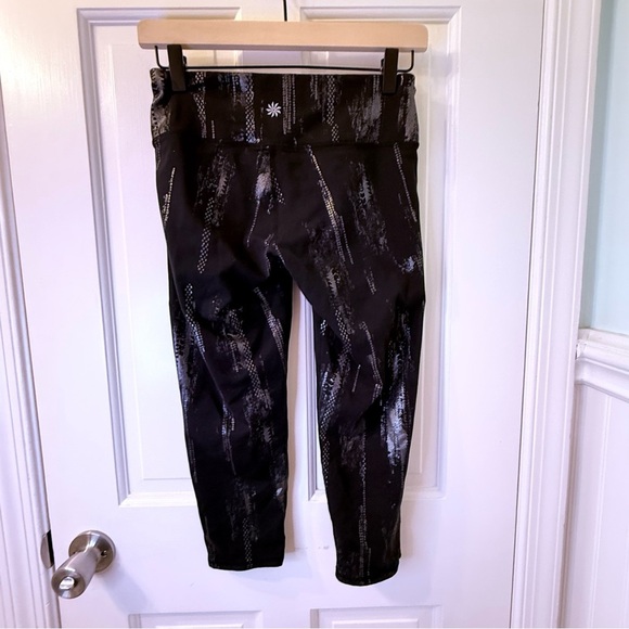 Athleta Black and Silver Cropped Leggings - Picture 4 of 10